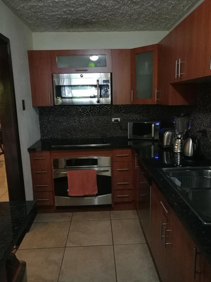 Casa Familiar La Arboleda Lejlighed Ciudad Guatemala Eksteriør billede